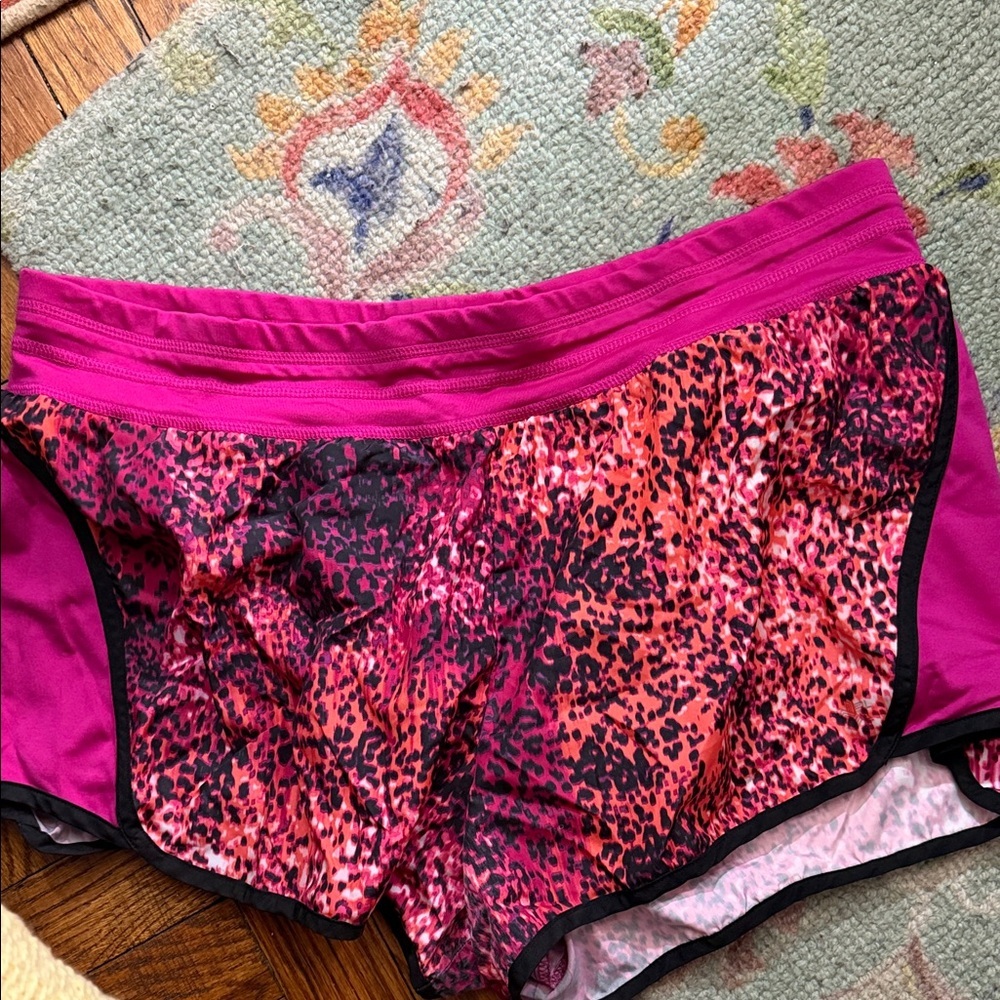 Tek gear Pink and Orange Leopard Print Shorts size XL